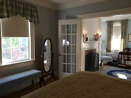 Compass Rose Inn