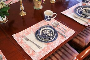 Compass Rose Inn
