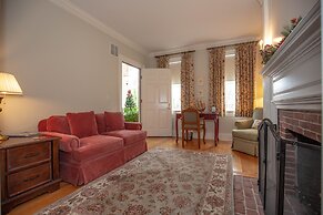 Compass Rose Inn