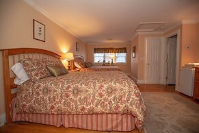 Compass Rose Inn