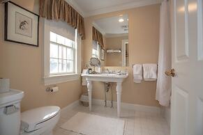 Compass Rose Inn