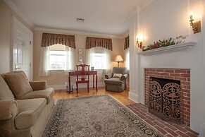 Compass Rose Inn