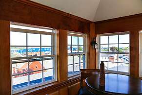 Compass Rose Inn