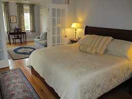 Compass Rose Inn