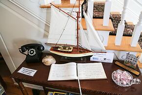 Compass Rose Inn