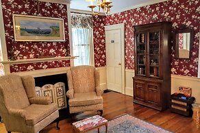 Clark Currier Inn
