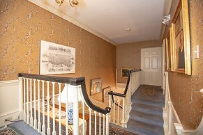 Clark Currier Inn