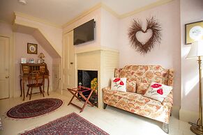 Clark Currier Inn