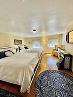 Clark Currier Inn