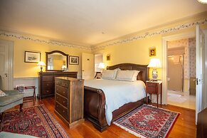 Clark Currier Inn