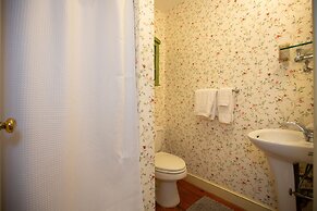 Clark Currier Inn