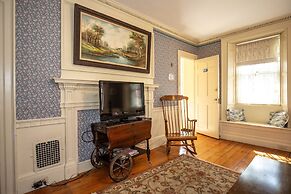 Clark Currier Inn