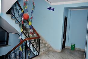 Famous House Kathmandu - Hostel
