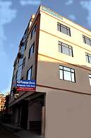 Famous House Kathmandu - Hostel