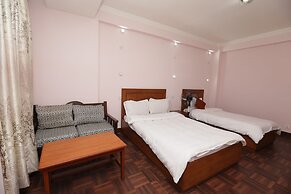 Famous House Kathmandu - Hostel
