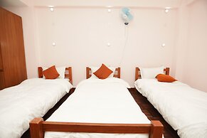 Famous House Kathmandu - Hostel