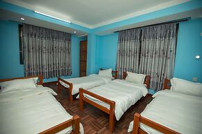 Famous House Kathmandu - Hostel