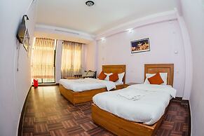 Famous House Kathmandu - Hostel