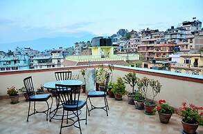 Famous House Kathmandu - Hostel