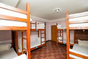 Famous House Kathmandu - Hostel