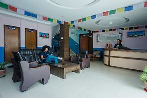 Famous House Kathmandu - Hostel