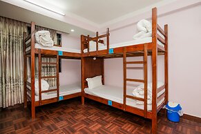 Famous House Kathmandu - Hostel