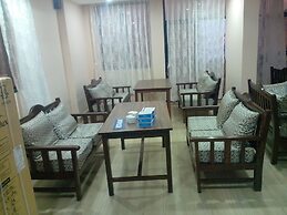 Famous House Kathmandu - Hostel