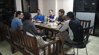 Famous House Kathmandu - Hostel