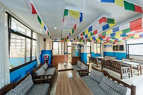 Famous House Kathmandu - Hostel