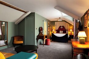 The Bull Hotel
