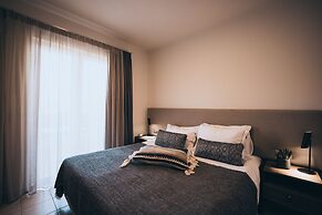 Sentido More Meni Residence