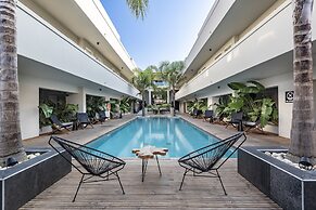 Sentido More Meni Residence