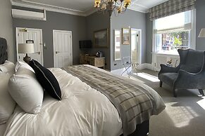 The Clerk & Well Pub & Rooms