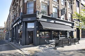 The Clerk & Well Pub & Rooms