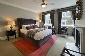 The Clerk & Well Pub & Rooms