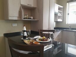 Serendib Suites & Conference Center