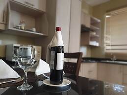 Serendib Suites & Conference Center