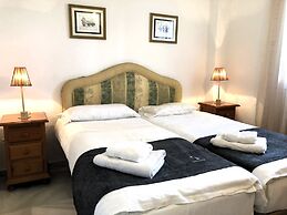 Serinamar - Los Naranjos de Marbella