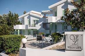 Villa Life