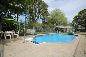 The Tern Inn Bed & Breakfast and Cottages