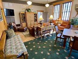 Cripple Creek Hospitality House & Travel Park
