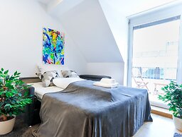 SKY9 Penthouse Apartments