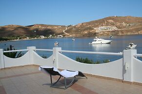 Cyclades Hotel Serifos