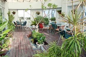 Cambridge Yang Kang Hotel