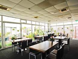 Cambridge Yang Kang Hotel