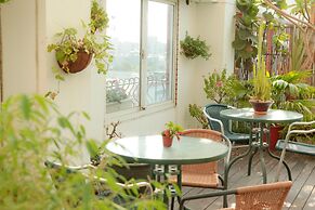 Cambridge Yang Kang Hotel