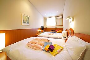 Yufuin Yawaraginosato Yadoya