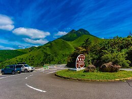 Yufuin Yawaraginosato Yadoya