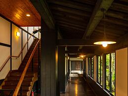 Yufuin Yawaraginosato Yadoya