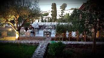 Xanthippi Hotel Apartments